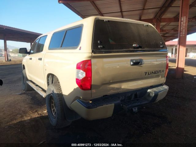 5TFDW5F15JX728922 Toyota Tundra Sr5 5.7l V8