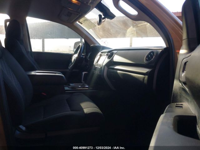 5TFDW5F15JX728922 Toyota Tundra Sr5 5.7l V8