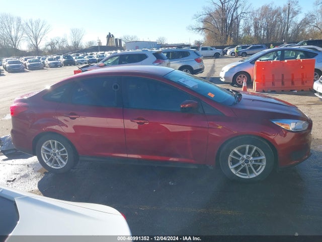 Ford FOCUS SE 2016 1FADP3F20GL372329 Image 13
