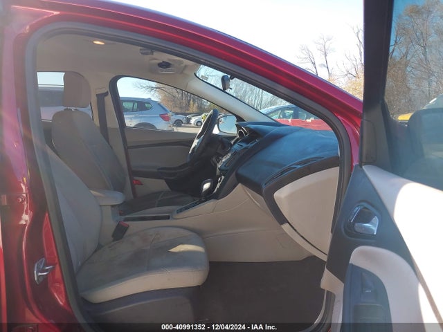 Ford FOCUS SE 2016 1FADP3F20GL372329 Image 5