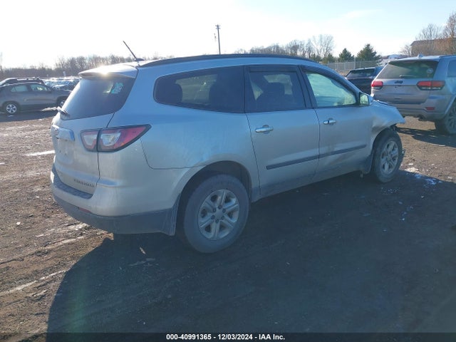 Chevrolet Traverse Ls 2015 1GNKVFED2FJ113290 Image 4