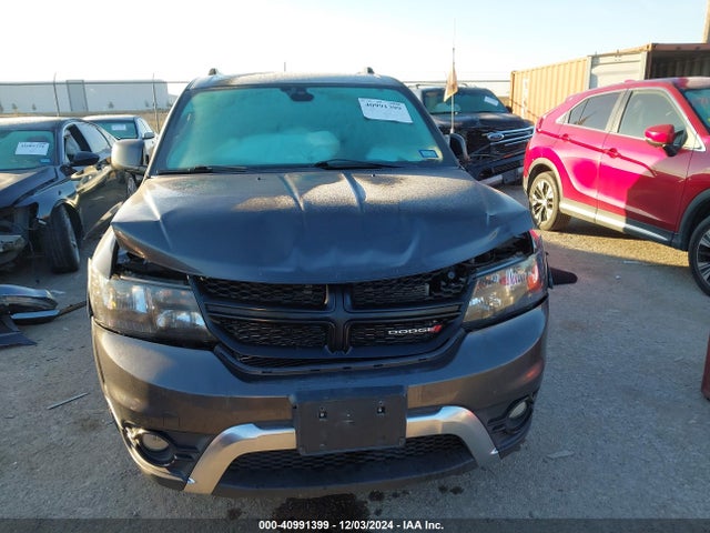 3C4PDCGG1KT757809 Dodge Journey Crossroad