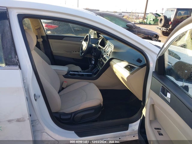 Hyundai SONATA SE 2015 5NPE24AF6FH171874 Image 5