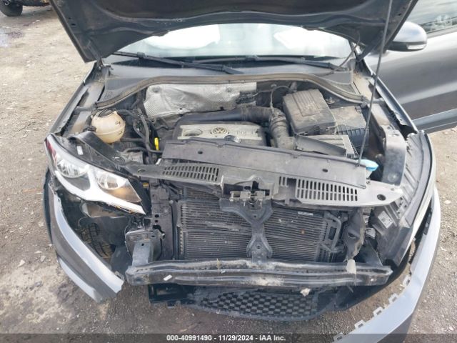 WVGAV7AX5FW599084 Volkswagen TIGUAN SE
