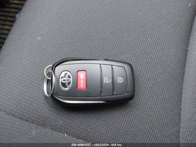 7MUCAABG1NV017071 Toyota Corolla Cross Le