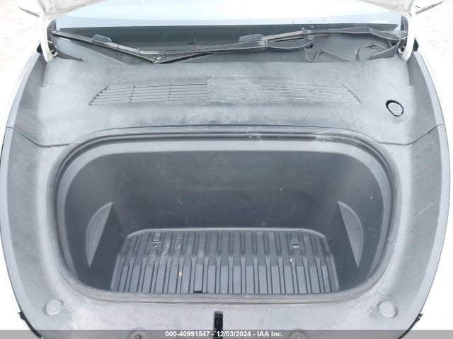 2021 TESLA MODEL Y 5YJYGDEE7MF202948 Photo 9