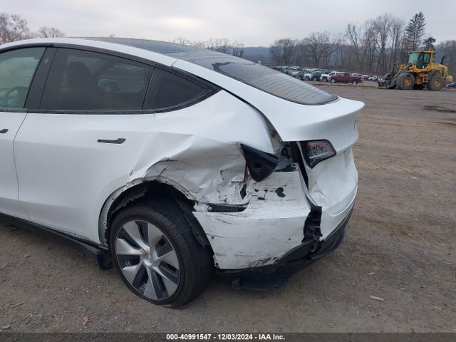2021 TESLA MODEL Y 5YJYGDEE7MF202948 Photo 5