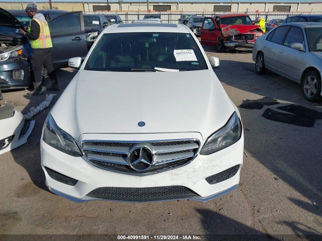 Mercedes-Benz E 350 2014 WDDHF5KB7EA945032 Image 12