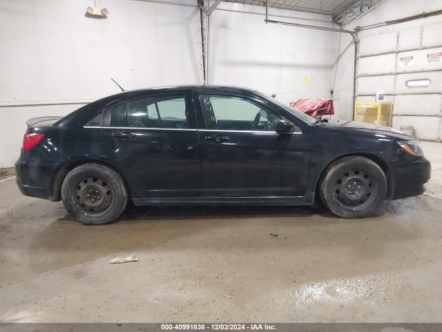 Chrysler 200 Limited 2014 1C3CCBCG0EN164839 Image 13