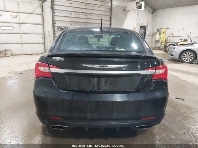 Chrysler 200 Limited 2014 1C3CCBCG0EN164839 Image 16