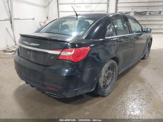 1C3CCBCG0EN164839 Chrysler 200 Limited