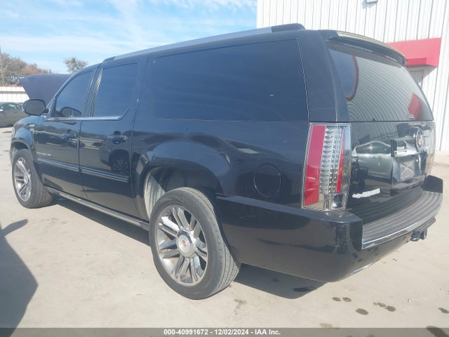 2013 CADILLAC ESCALADE ESV 1GYS4JEF3DR173006 Photo 2
