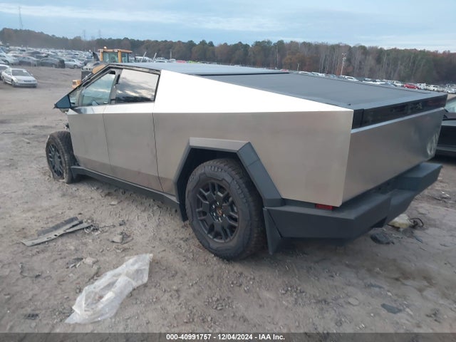 2024 TESLA CYBERTRUCK 7G2CEHED3RA010443 Photo 2