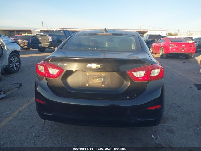 Chevrolet Cruze Ls Auto 2018 1G1BC5SMXJ7219515 Image 16