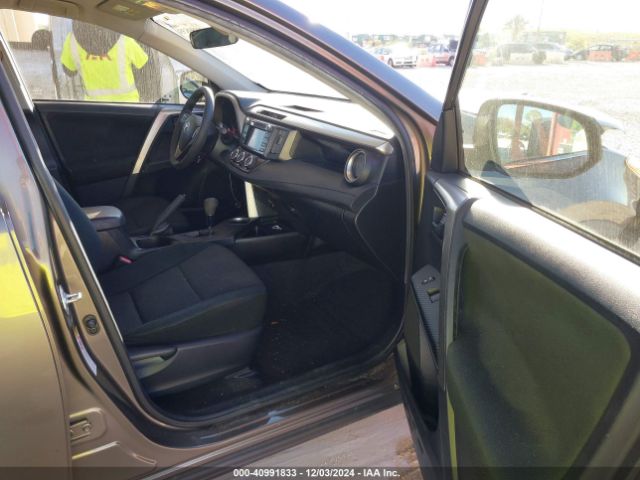 JTMZFREVXED031822 Toyota RAV4 LE