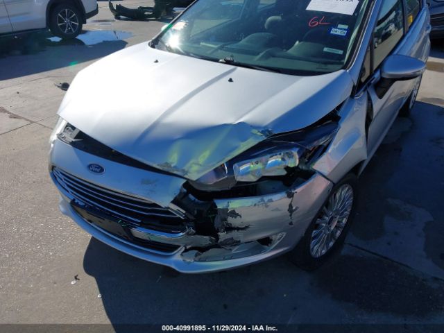 3FADP4FJ5EM114090 Ford Fiesta Titanium
