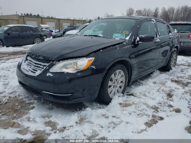 1C3CCBAB3EN167967 Chrysler 200 LX