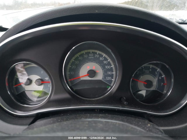 1C3CCBAB3EN167967 Chrysler 200 LX