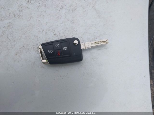 3VWC17AU3GM503451 Volkswagen Golf Sportwagen Tsi Se 4-door
