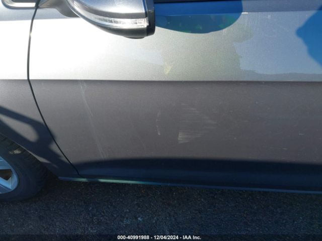 3VW117AU2HM057561 Volkswagen Golf Tsi S 4-door/tsi Wolfsburg Edition 4-door