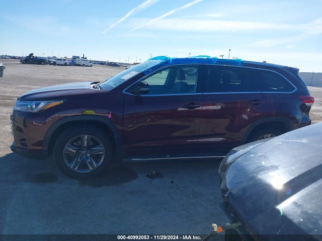 Toyota Highlander Limited Platinum 2017 5TDYZRFH1HS220931 Image 14