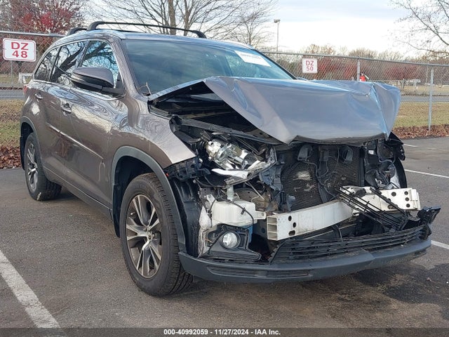 Toyota Highlander Xle V6 2016 5TDJKRFH6GS284418 Image 1