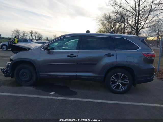 Toyota Highlander Xle V6 2016 5TDJKRFH6GS284418 Image 14