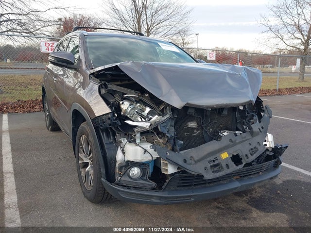 Toyota Highlander Xle V6 2016 5TDJKRFH6GS284418 Image 17