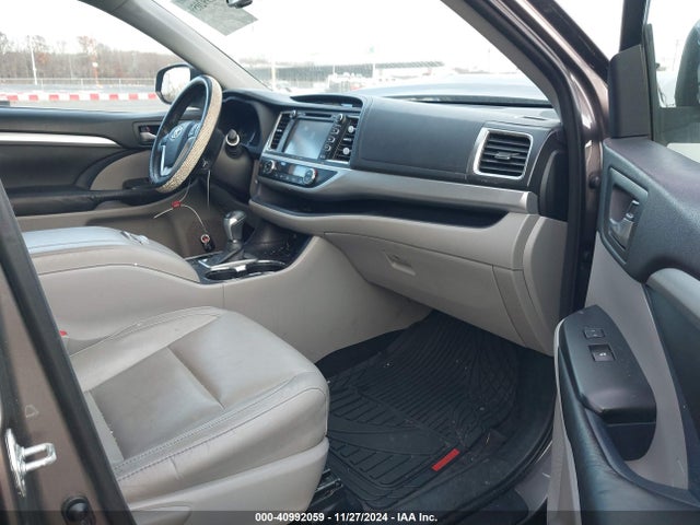 Toyota Highlander Xle V6 2016 5TDJKRFH6GS284418 Image 5