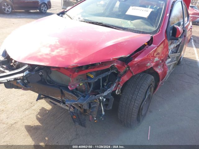 5YFBURHE0JP819213 Toyota COROLLA LE
