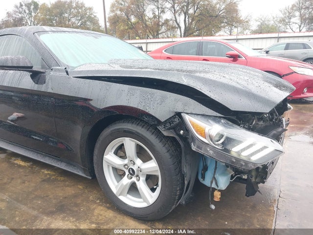 Ford Mustang V6 2017 1FA6P8AM8H5226927 Image 18