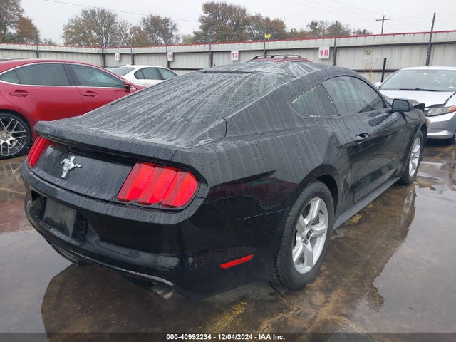 Ford Mustang V6 2017 1FA6P8AM8H5226927 Image 4