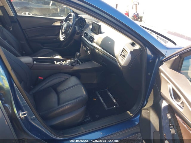 3MZBN1V70HM126905 Mazda Mazda3 Touring