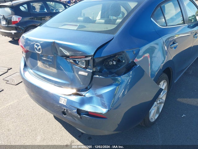 3MZBN1V70HM126905 Mazda Mazda3 Touring