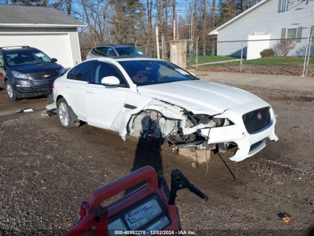 2016 JAGUAR XF SAJBL4BVXGCY16272 Photo 0