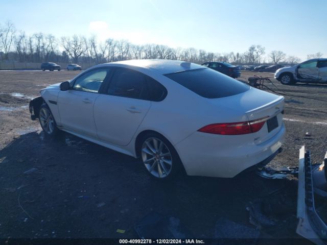 2016 JAGUAR XF SAJBL4BVXGCY16272 Photo 2
