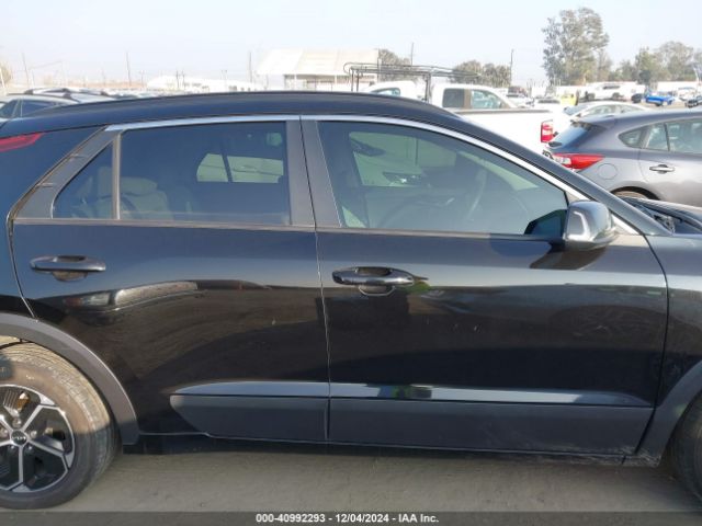 KNDCR3LE3P5047094 KIA NIRO EX