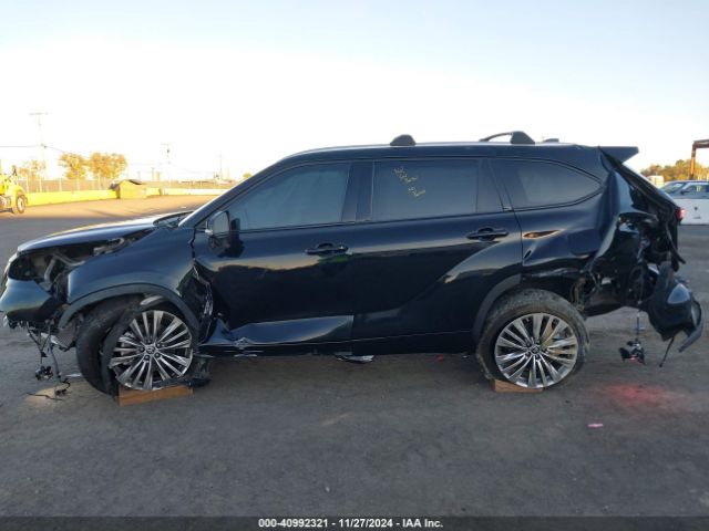 5TDFZRBH6NS256039 Toyota Highlander Platinum
