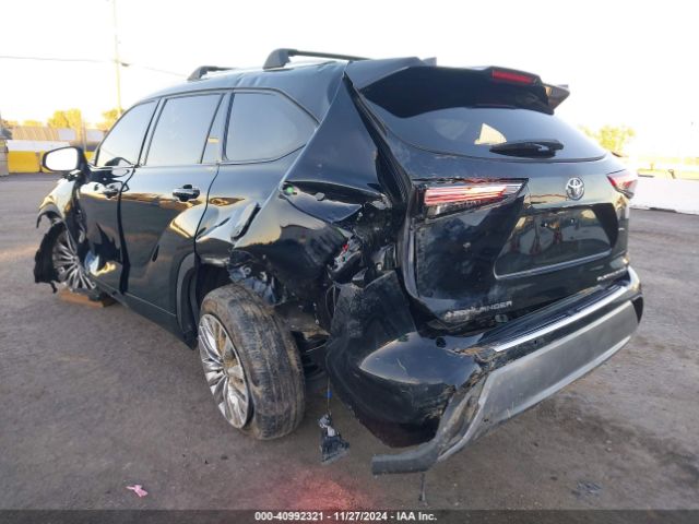 5TDFZRBH6NS256039 Toyota Highlander Platinum