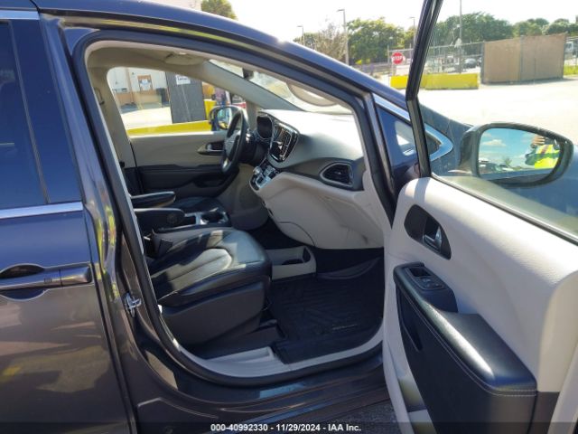 2022 CHRYSLER PACIFICA 2C4RC1BGXNR122229 Photo 4