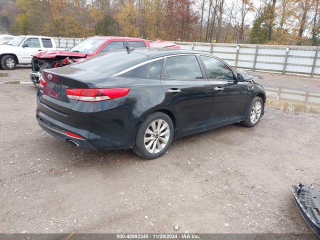 KIA Optima Lx 2017 5XXGT4L37HG122271 Image 4