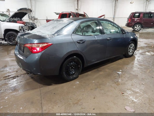 Toyota COROLLA LE 2018 2T1BURHE6JC088982 Image 4