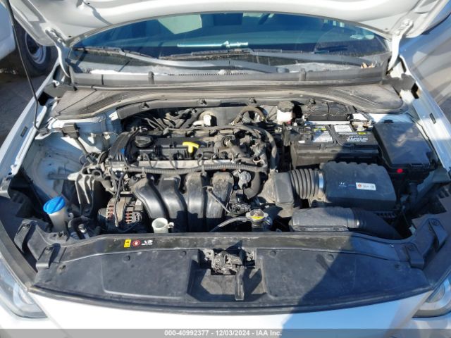 5NPD74LF4HH207803 Hyundai ELANTRA SE