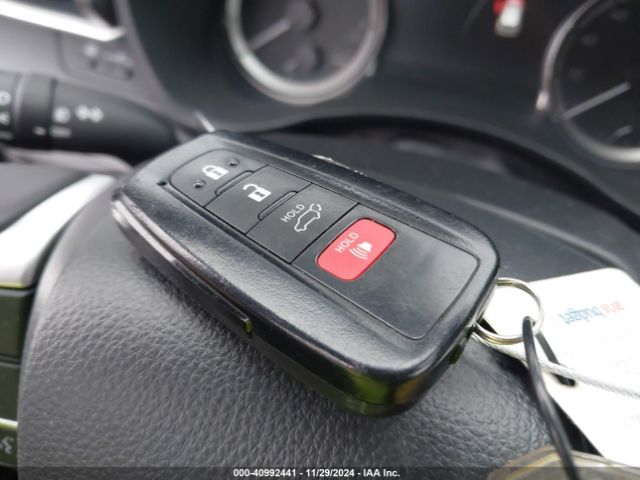 5TDKDRBH0PS037738 Toyota Highlander Le