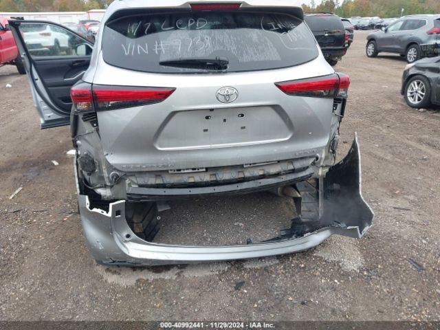 5TDKDRBH0PS037738 Toyota Highlander Le