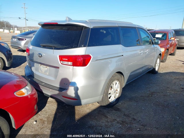KIA SEDONA LX 2016 KNDMB5C16G6177849 Image 4