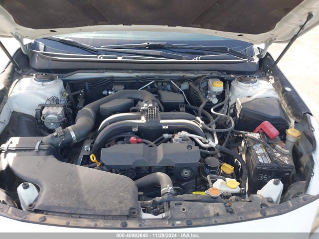 Subaru Outback 2.5i 2015 4S4BSAACXF3218452 Image 10