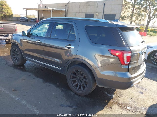 Ford Explorer Limited 2016 1FM5K8F83GGD35259 Image 3