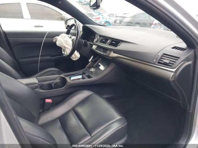 JTHKD5BH2E2186051 Lexus CT 200H