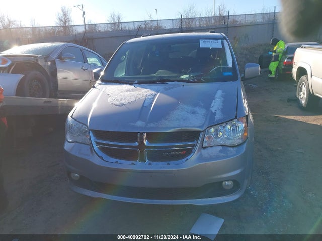2C4RDGCG3HR696125 Dodge Grand Caravan Sxt